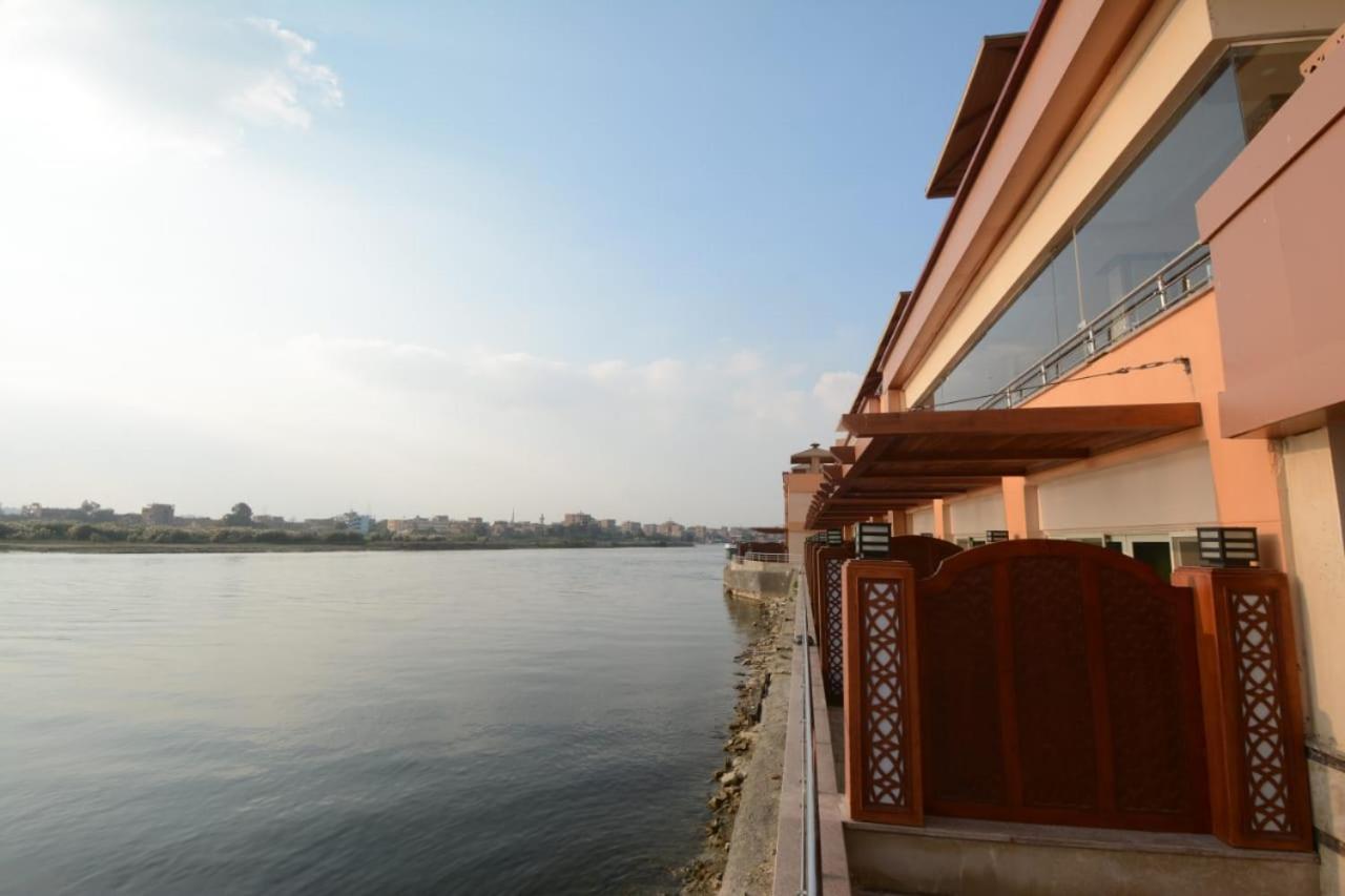 Nile Transport Hotel Le Caire Extérieur photo