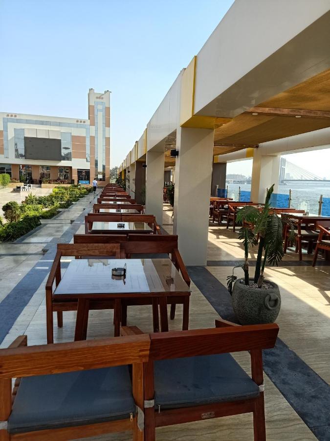 Nile Transport Hotel Le Caire Extérieur photo