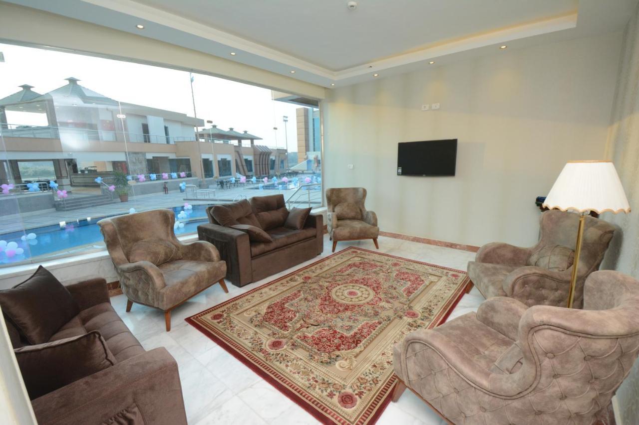 Nile Transport Hotel Le Caire Extérieur photo