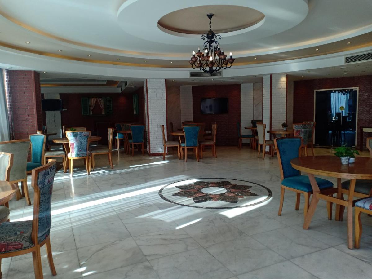 Nile Transport Hotel Ausim Extérieur photo
